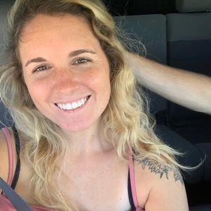 Meet your Posher, Olivia